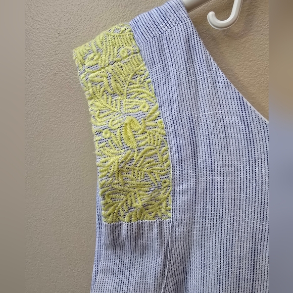J.CREW Women's Sleeveless Top in Light Gray with Yellow Accents - Picture 5 of 10